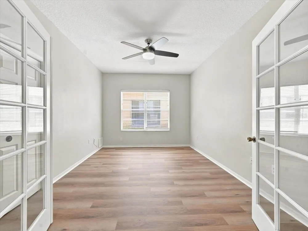 1333 LINDENWOOD DRIVE Tarpon Springs, FL 34688