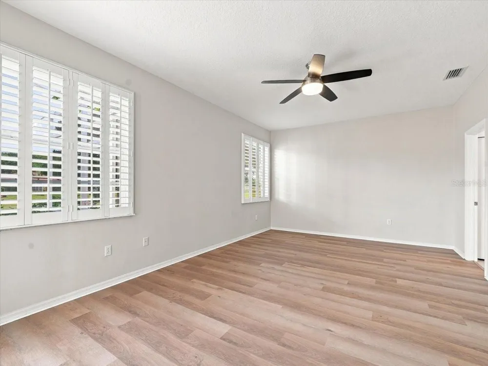 1333 LINDENWOOD DRIVE Tarpon Springs, FL 34688