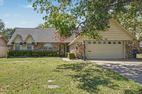1544 S 69th EastAvenue