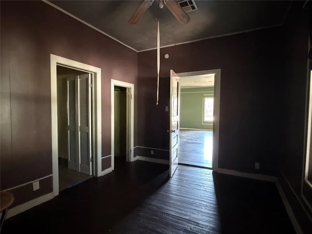 911 S McQuarrie Avenue Wagoner, OK 74467