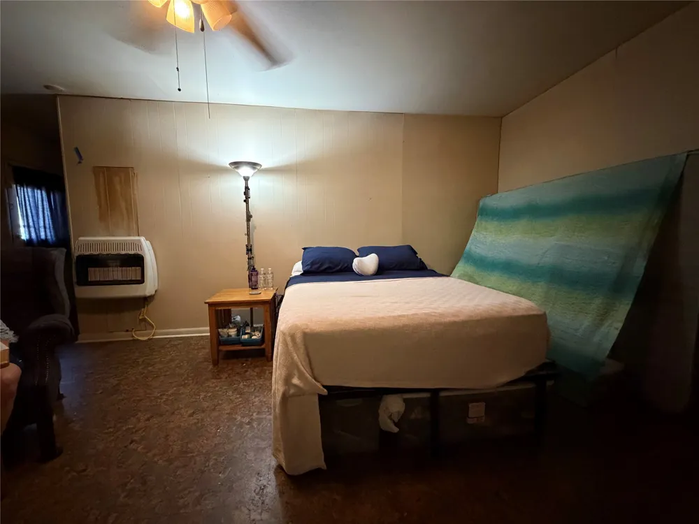 911 S McQuarrie Avenue Wagoner, OK 74467