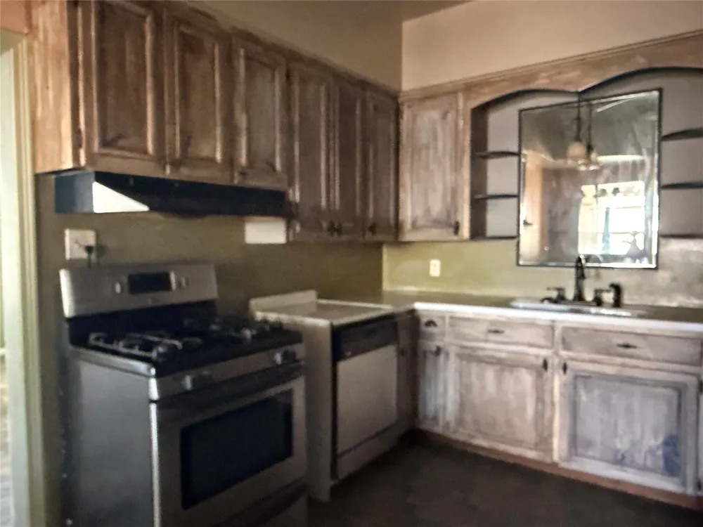 911 S McQuarrie Avenue Wagoner, OK 74467
