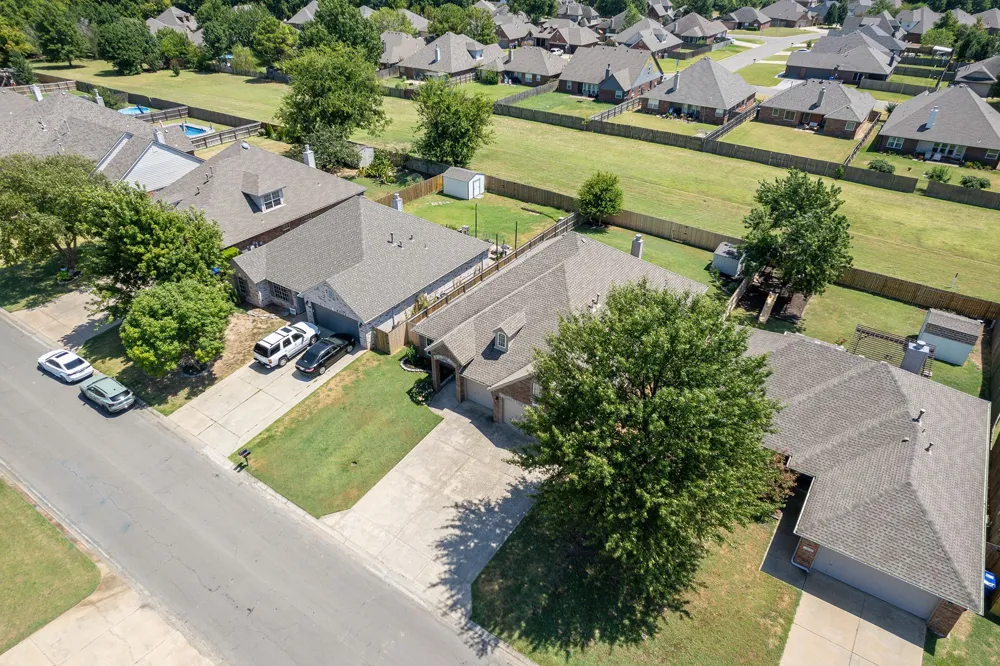19610 E 49th Place S Broken Arrow, OK 74014