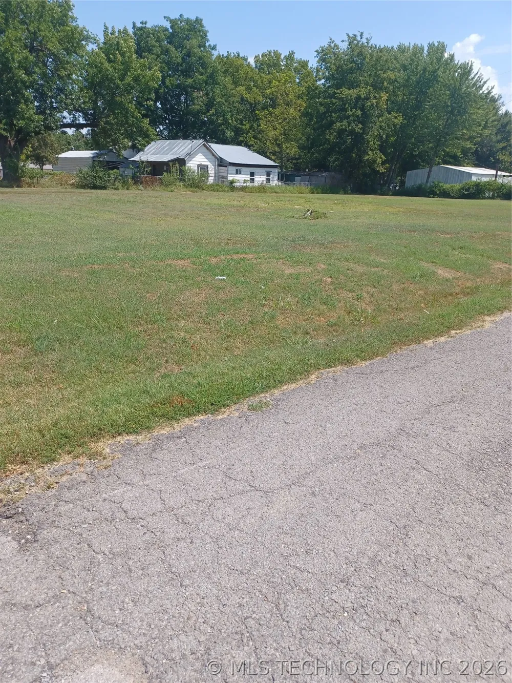 514 SE Main Street Checotah, OK 74426