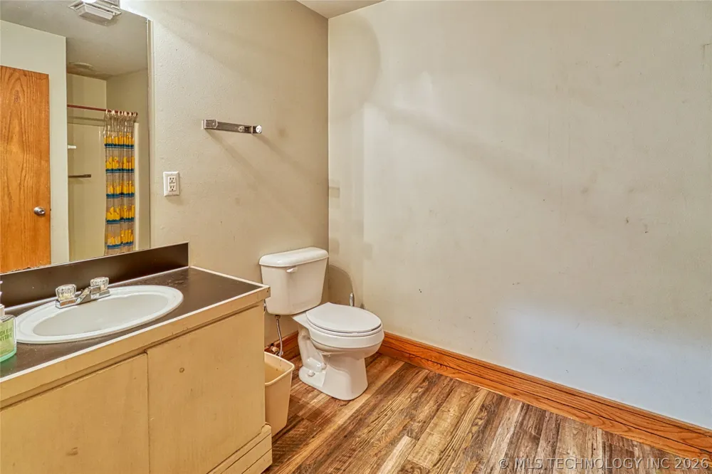 111 S Main Eufaula, OK 74432