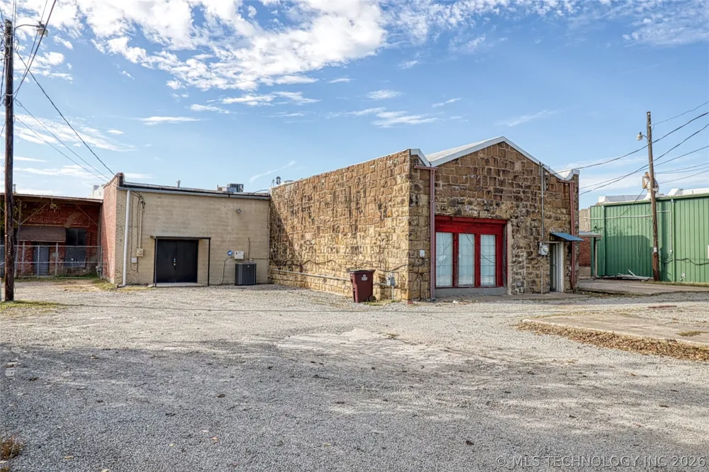 111 S Main Eufaula, OK 74432