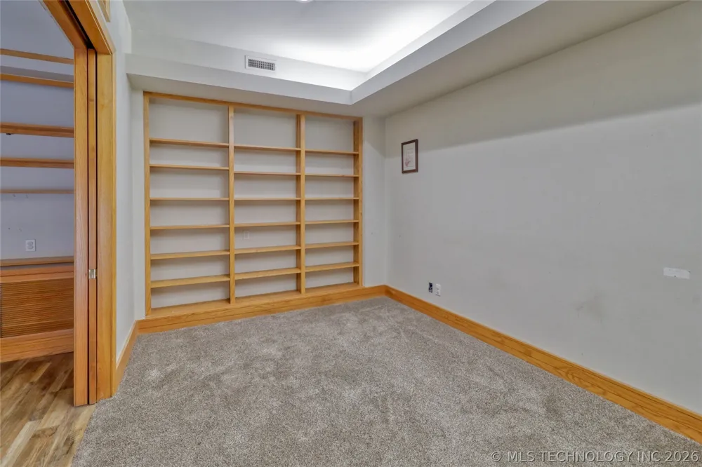 111 S Main Eufaula, OK 74432