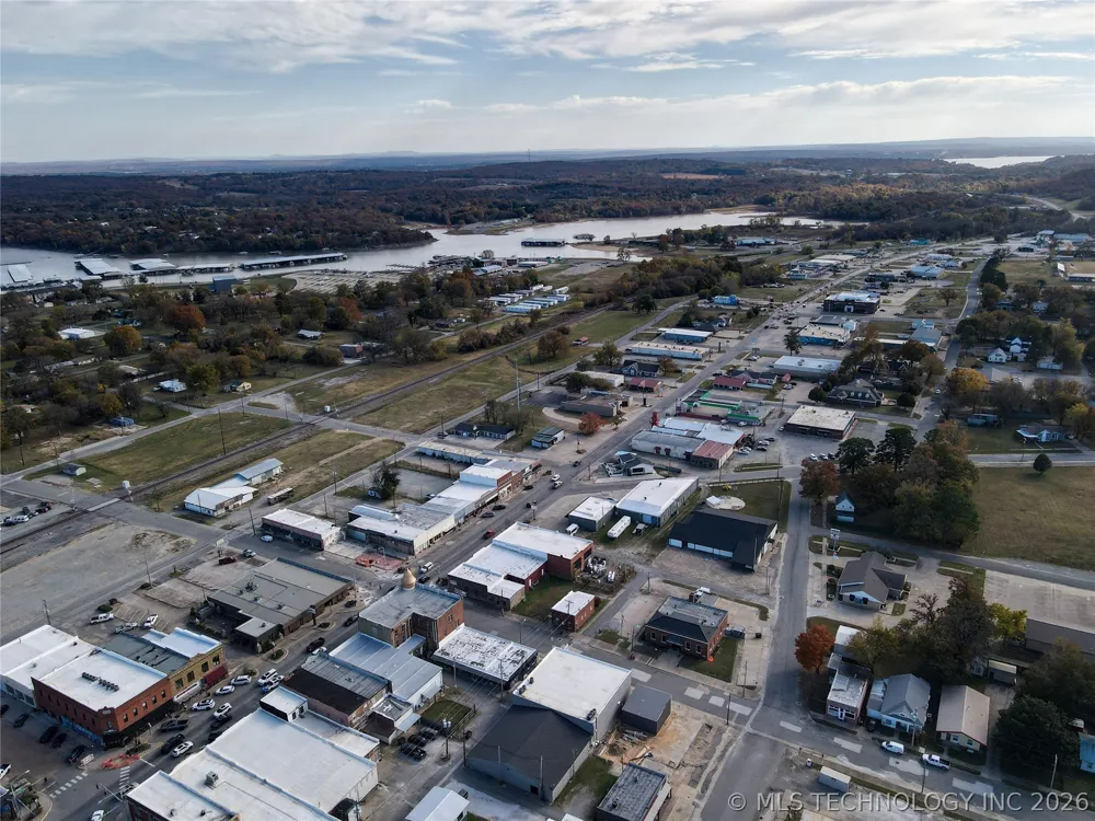 111 S Main Eufaula, OK 74432