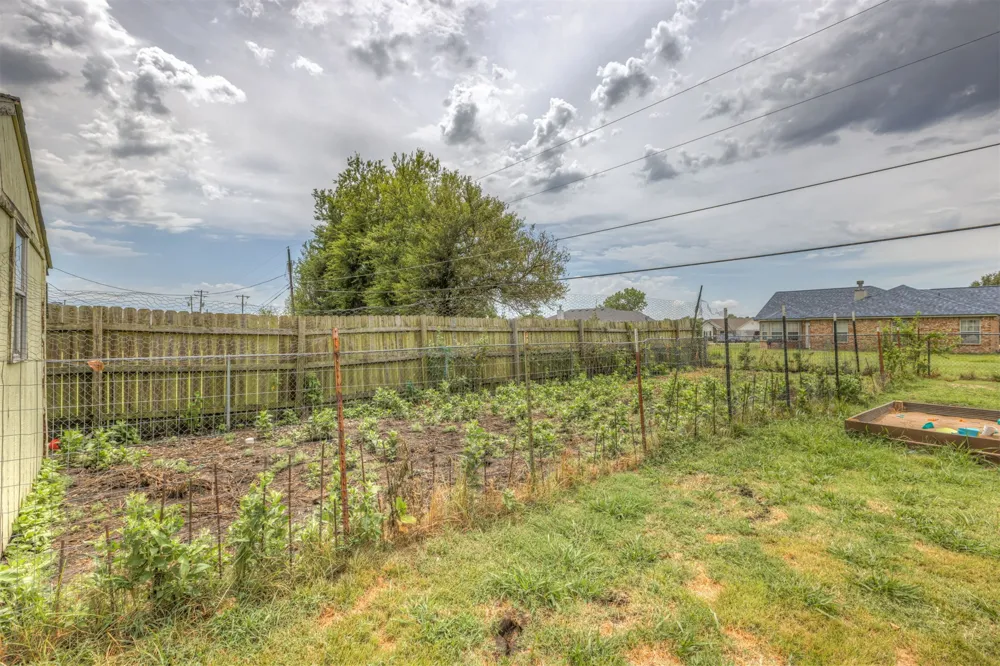 11620 190th East Avenue Collinsville, OK 74021