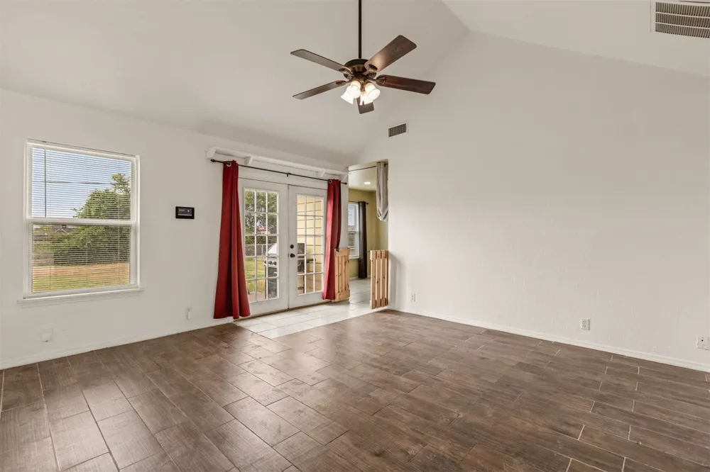 11620 190th East Avenue Collinsville, OK 74021