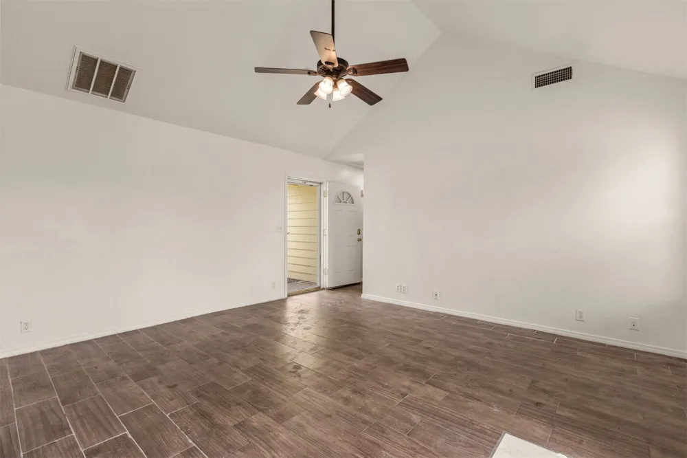11620 190th East Avenue Collinsville, OK 74021
