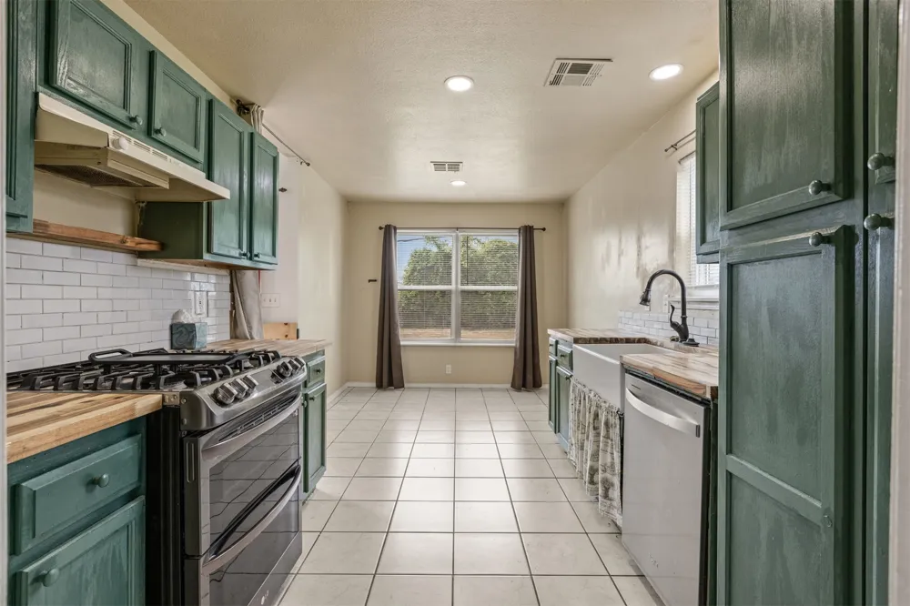 11620 190th East Avenue Collinsville, OK 74021