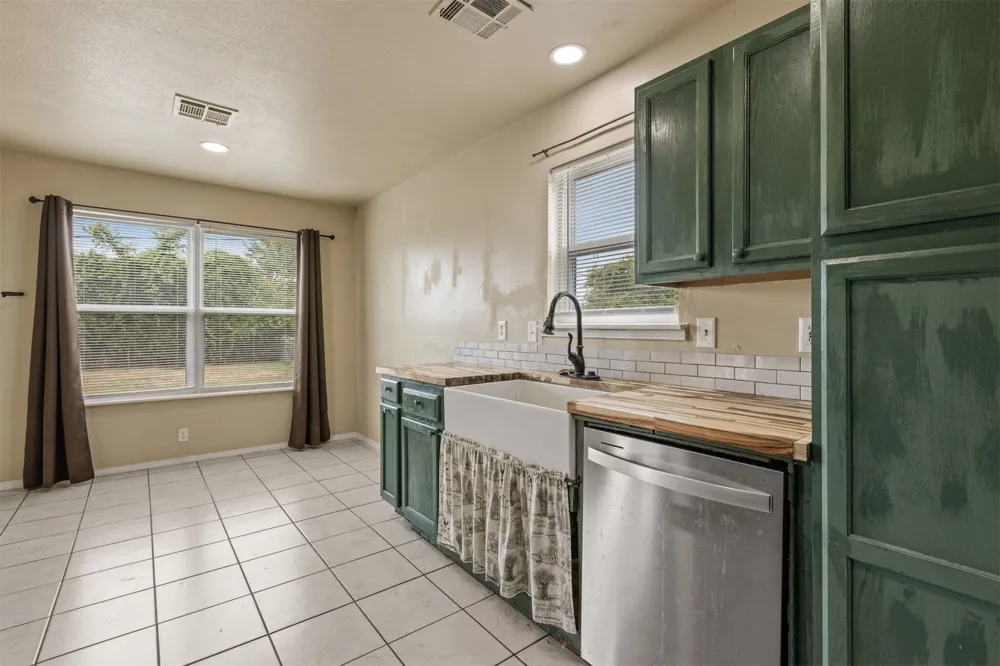 11620 190th East Avenue Collinsville, OK 74021