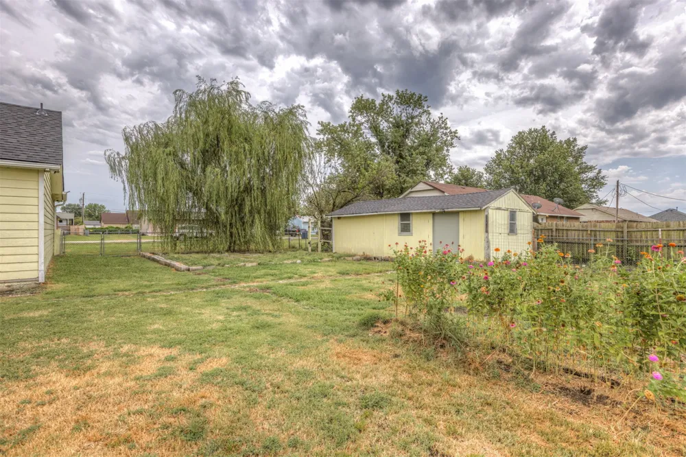 11620 190th East Avenue Collinsville, OK 74021