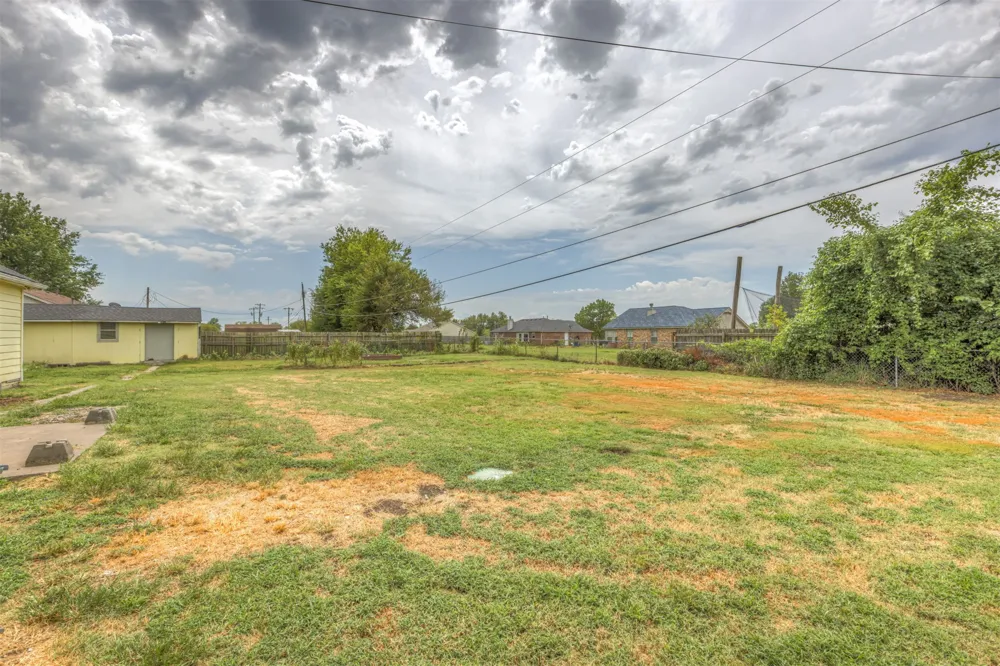 11620 190th East Avenue Collinsville, OK 74021