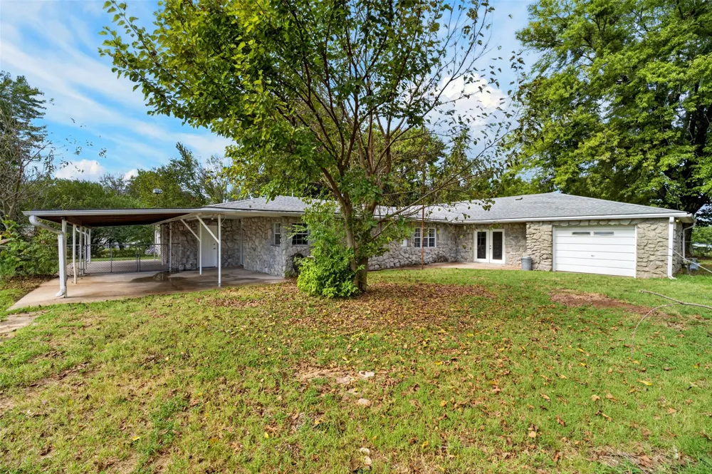 723 Bristow Avenue Coweta, OK 74429