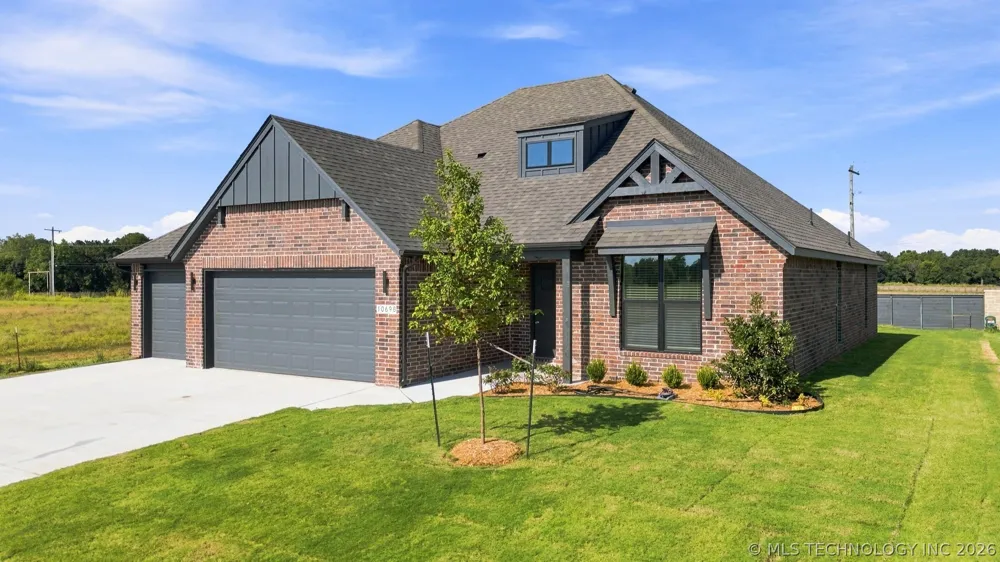 10668 S 226th EastAvenue Broken Arrow, OK 74014