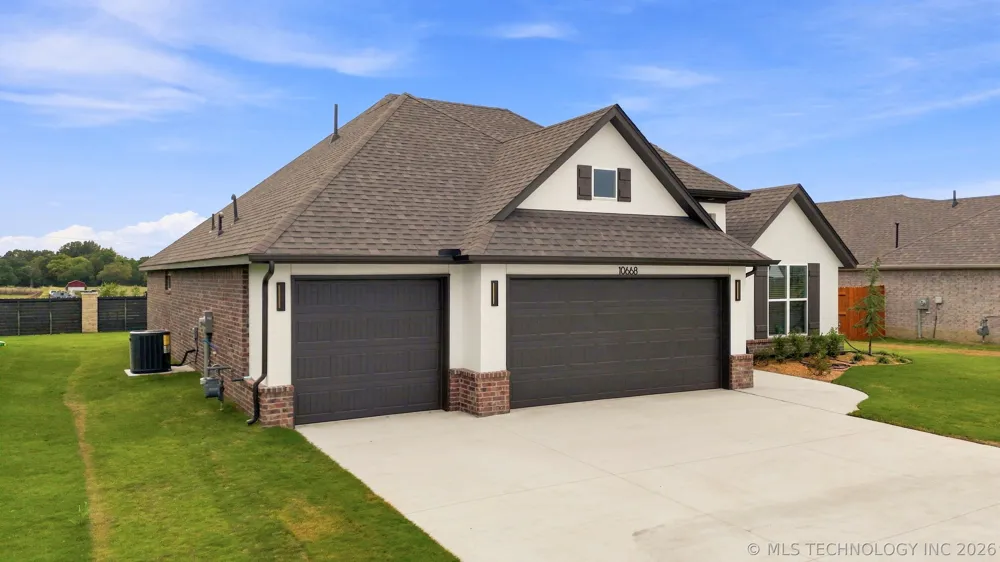 10668 S 226th EastAvenue Broken Arrow, OK 74014