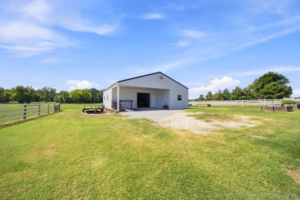 16050 E Pueblo Road Claremore, OK 74017