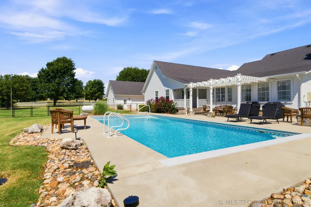 16050 E Pueblo Road Claremore, OK 74017