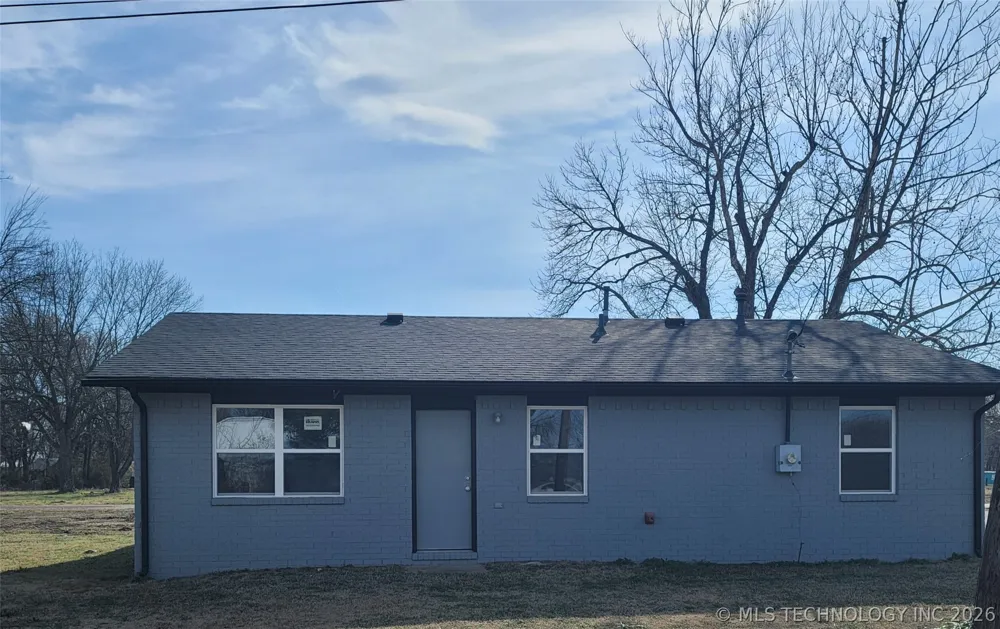 802 E Knisley Avenue Checotah, OK 74426