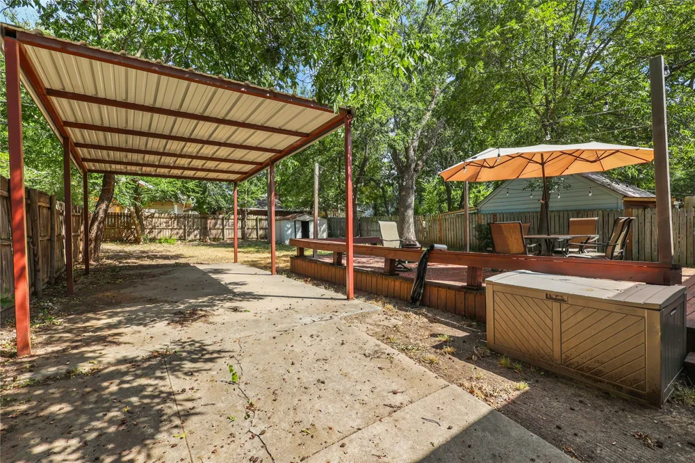 318 SW D STREET Ardmore, OK 73401
