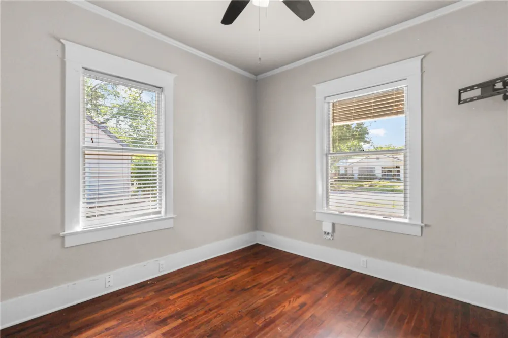 318 SW D STREET Ardmore, OK 73401