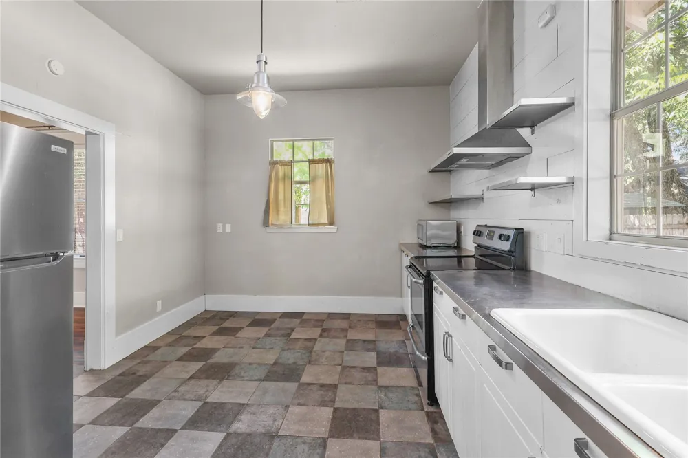 318 SW D STREET Ardmore, OK 73401