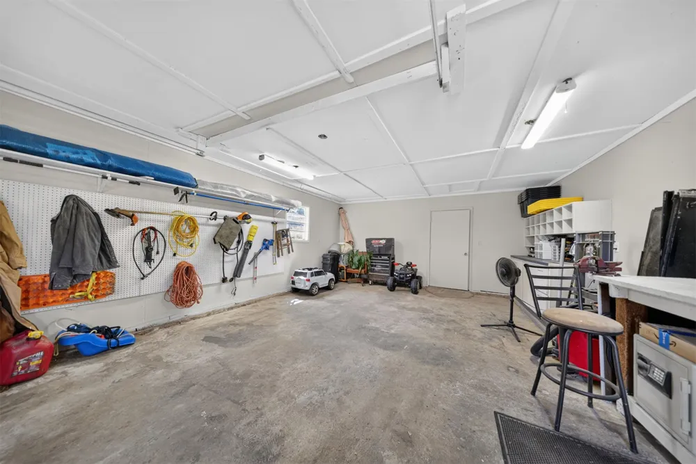 12871 S 4220 ROAD Claremore, OK 74017