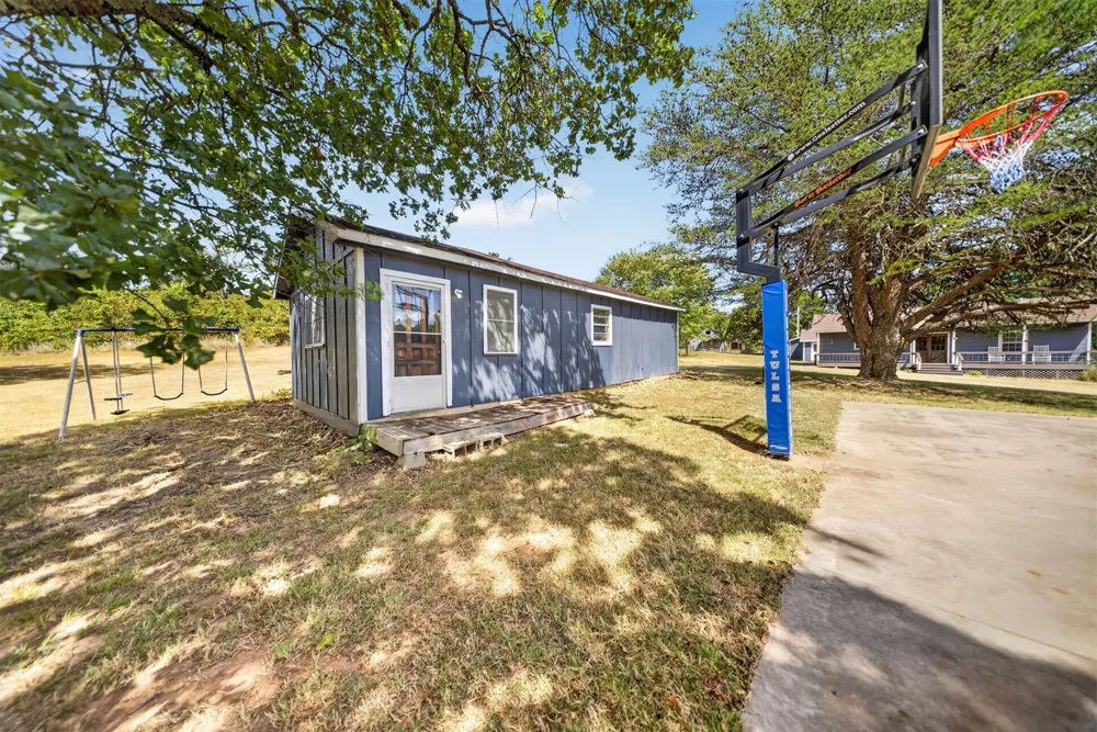 12871 S 4220 ROAD Claremore, OK 74017