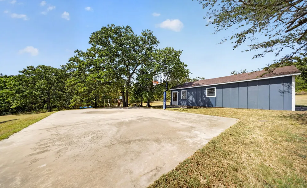 12871 S 4220 ROAD Claremore, OK 74017