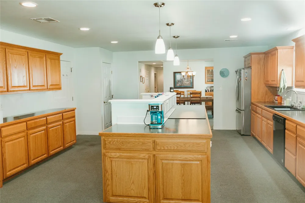 110 Grant Mead, OK 73449