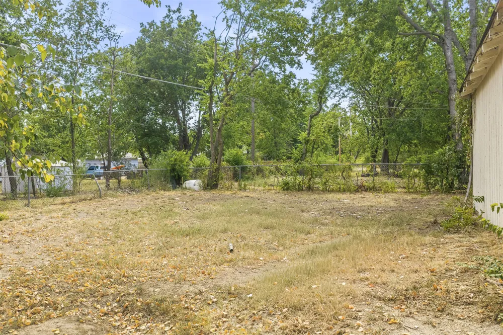 1120 4th Avenue NE Ardmore, OK 73401