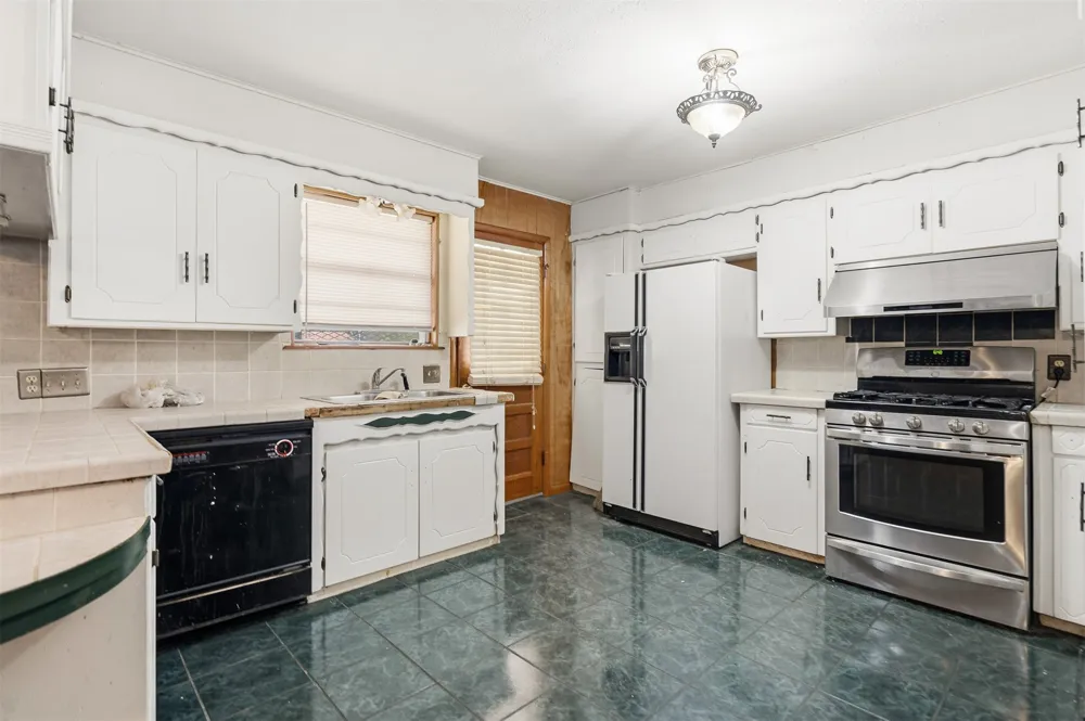1120 4th Avenue NE Ardmore, OK 73401