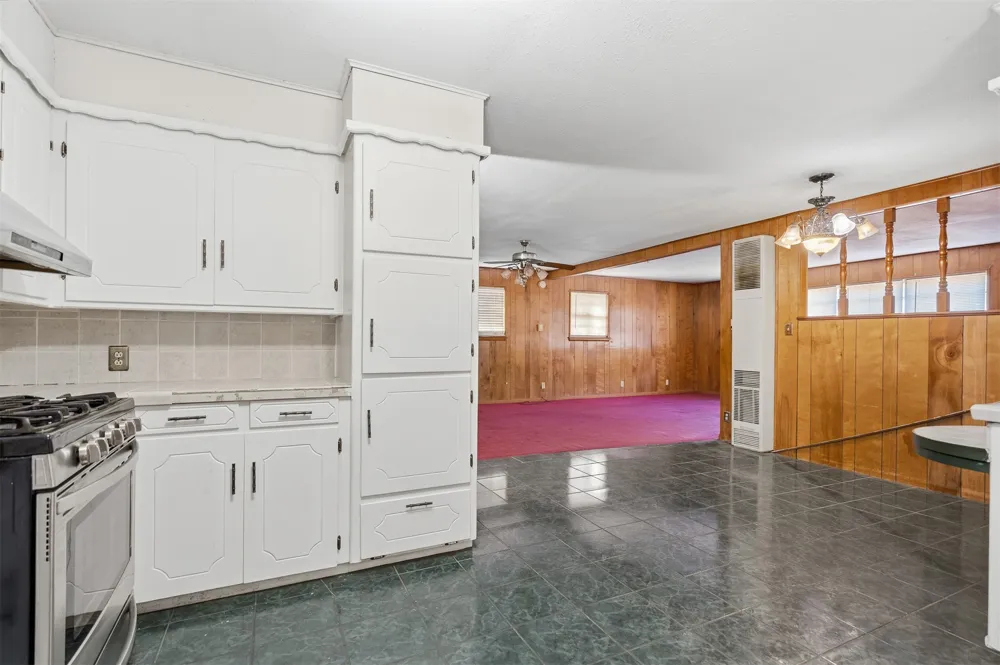 1120 4th Avenue NE Ardmore, OK 73401
