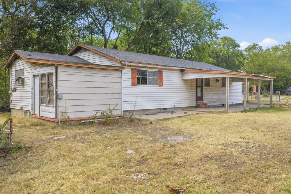 1120 4th Avenue NE Ardmore, OK 73401