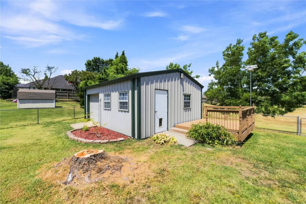 1100 SE Manor Drive Bartlesville, OK 74006