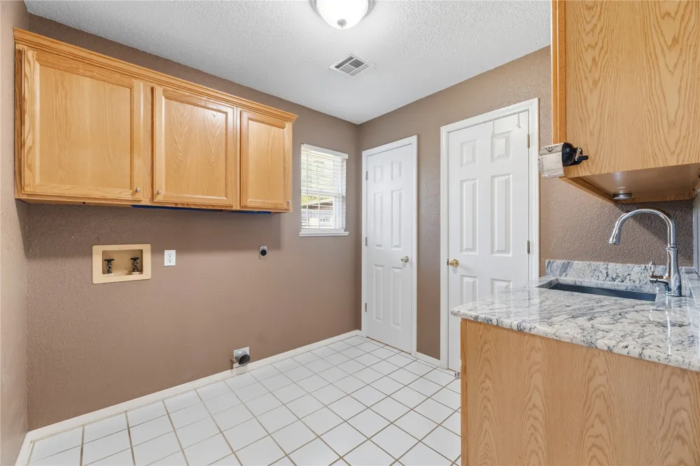 1100 SE Manor Drive Bartlesville, OK 74006