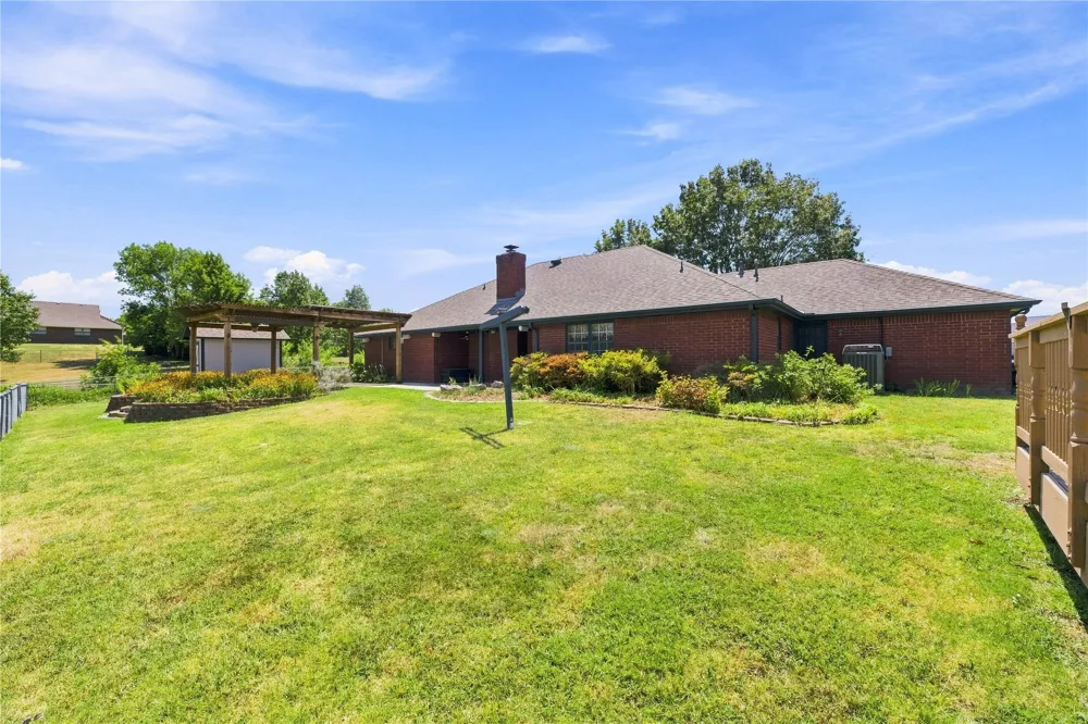 1100 SE Manor Drive Bartlesville, OK 74006