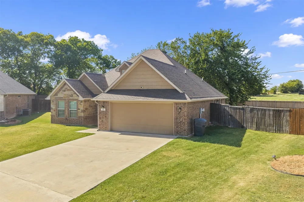 301 Wandering Way Ardmore, OK 73401