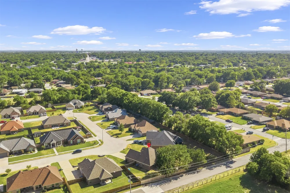 301 Wandering Way Ardmore, OK 73401