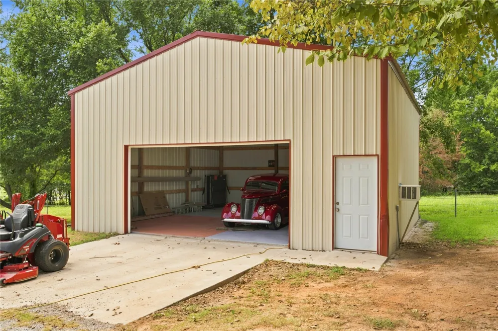 27793 E 161st Street S Coweta, OK 74429