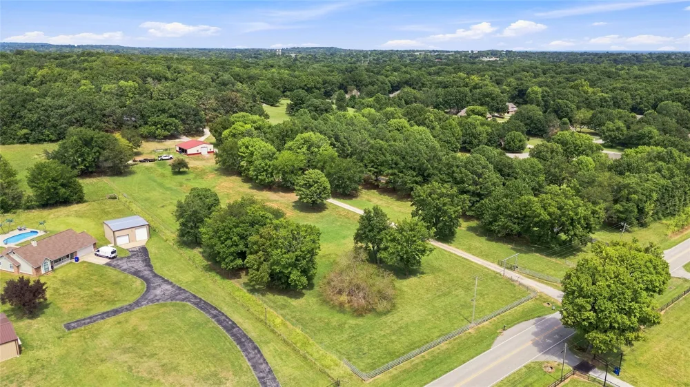 27793 E 161st Street S Coweta, OK 74429