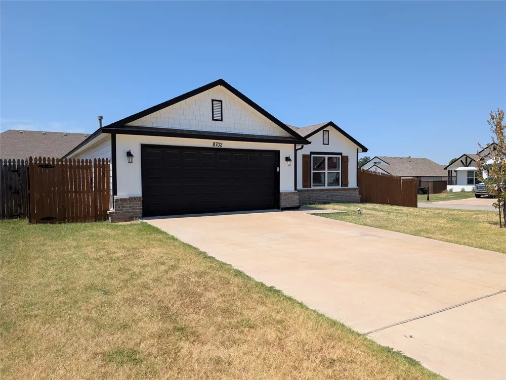 8702 S 254th EastAvenue Broken Arrow, OK 74014