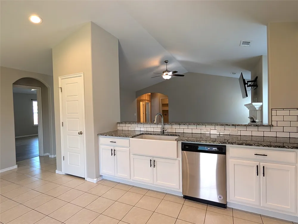 8702 S 254th EastAvenue Broken Arrow, OK 74014