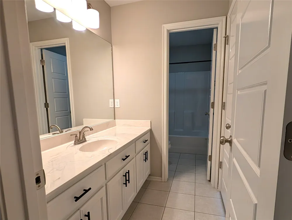 8702 S 254th EastAvenue Broken Arrow, OK 74014