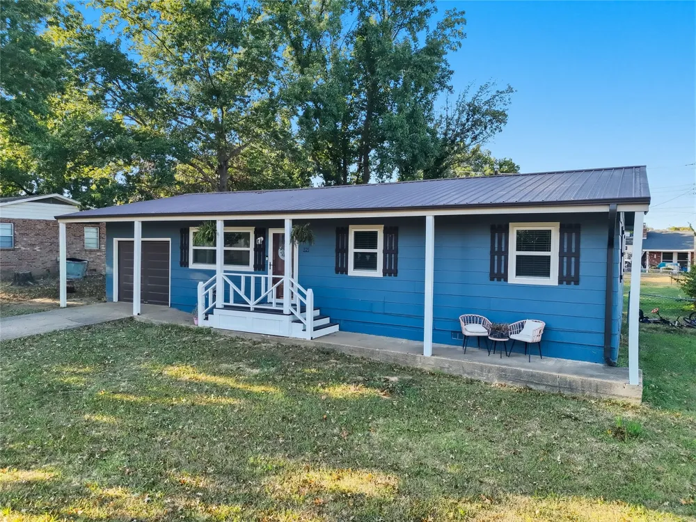 321 Mockingbird Sallisaw, OK 74955