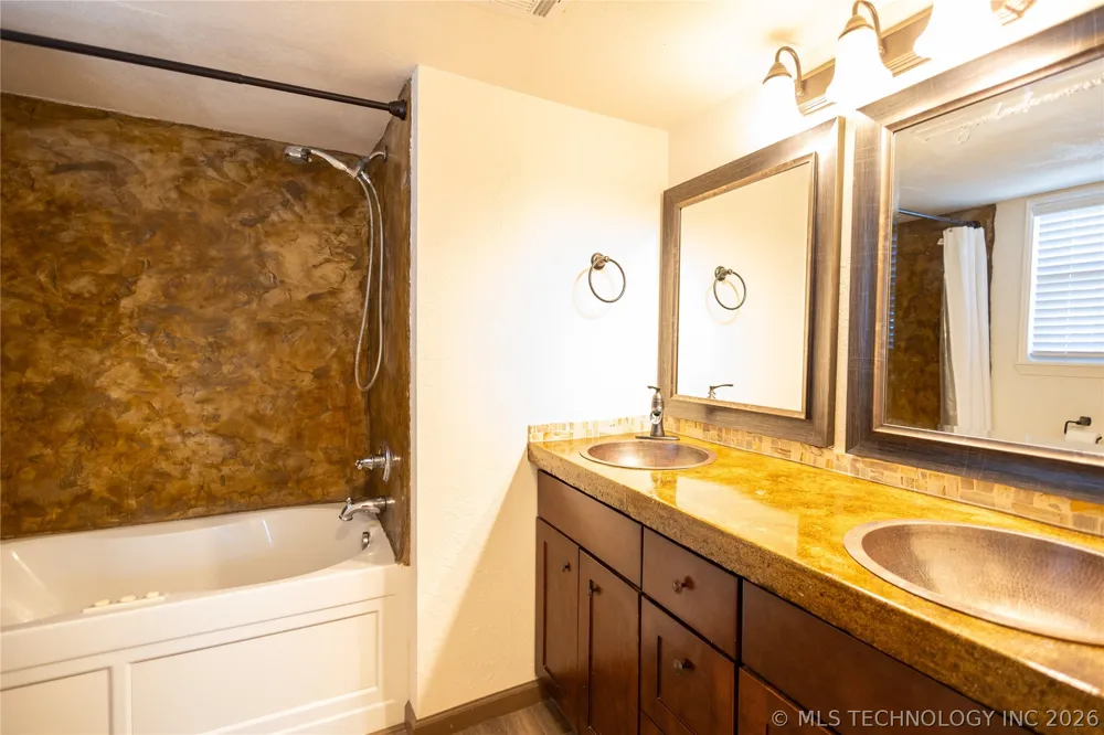 3850 Broken Arrow Sulphur, OK 73086