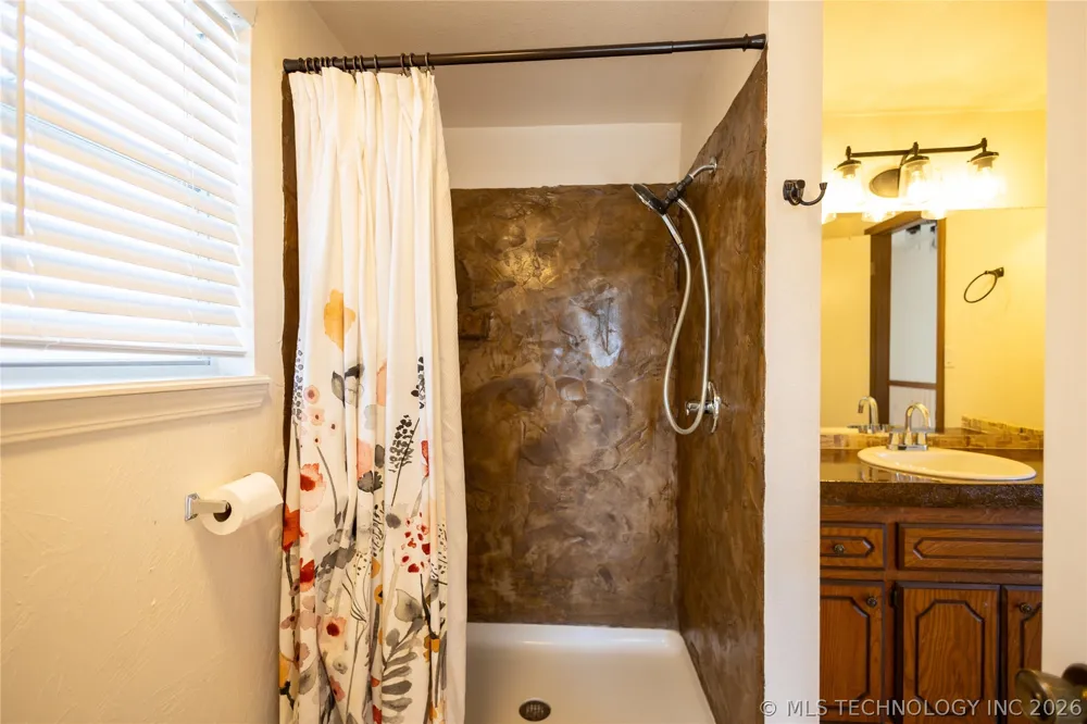 3850 Broken Arrow Sulphur, OK 73086