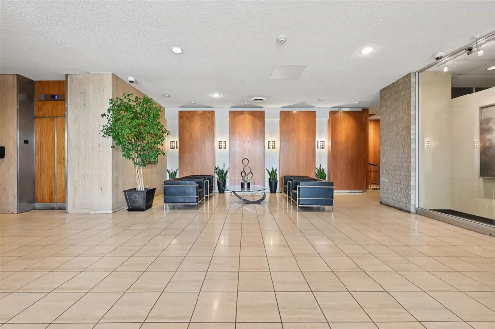 1502 S Boulder Avenue #14K Tulsa, OK 74119